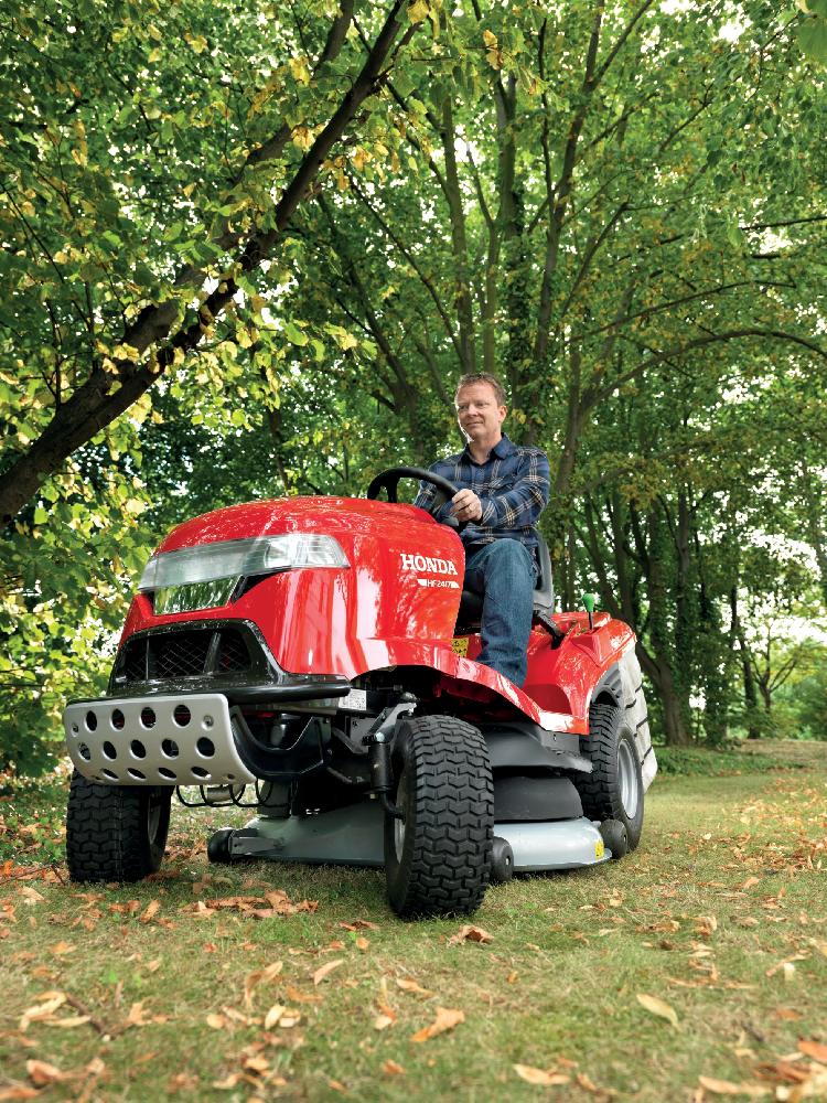Honda - Zahradní traktor Honda HF 2417 HB (model 2020) Honda - Zahradní traktor Honda HF 2417 HB (model 2020)