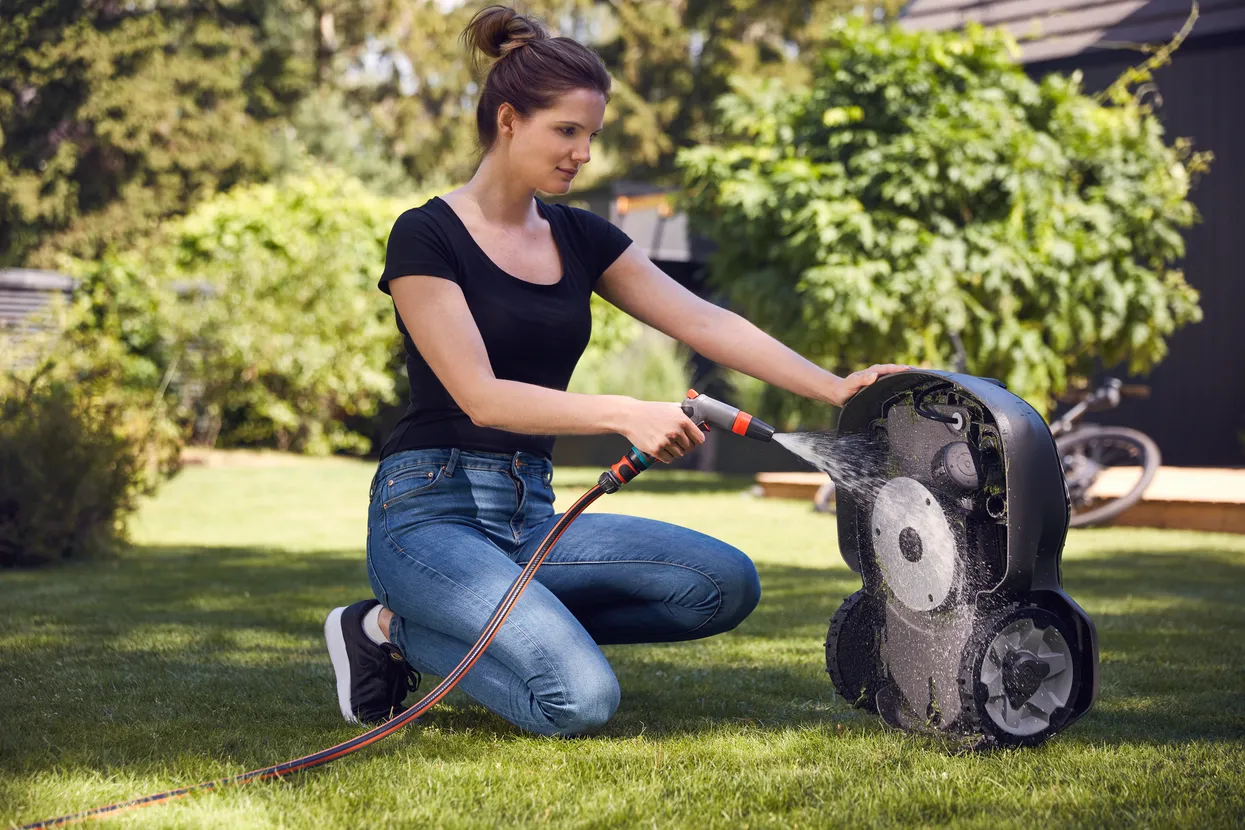 Husqvarna - Automower®305 Husqvarna - Automower®305