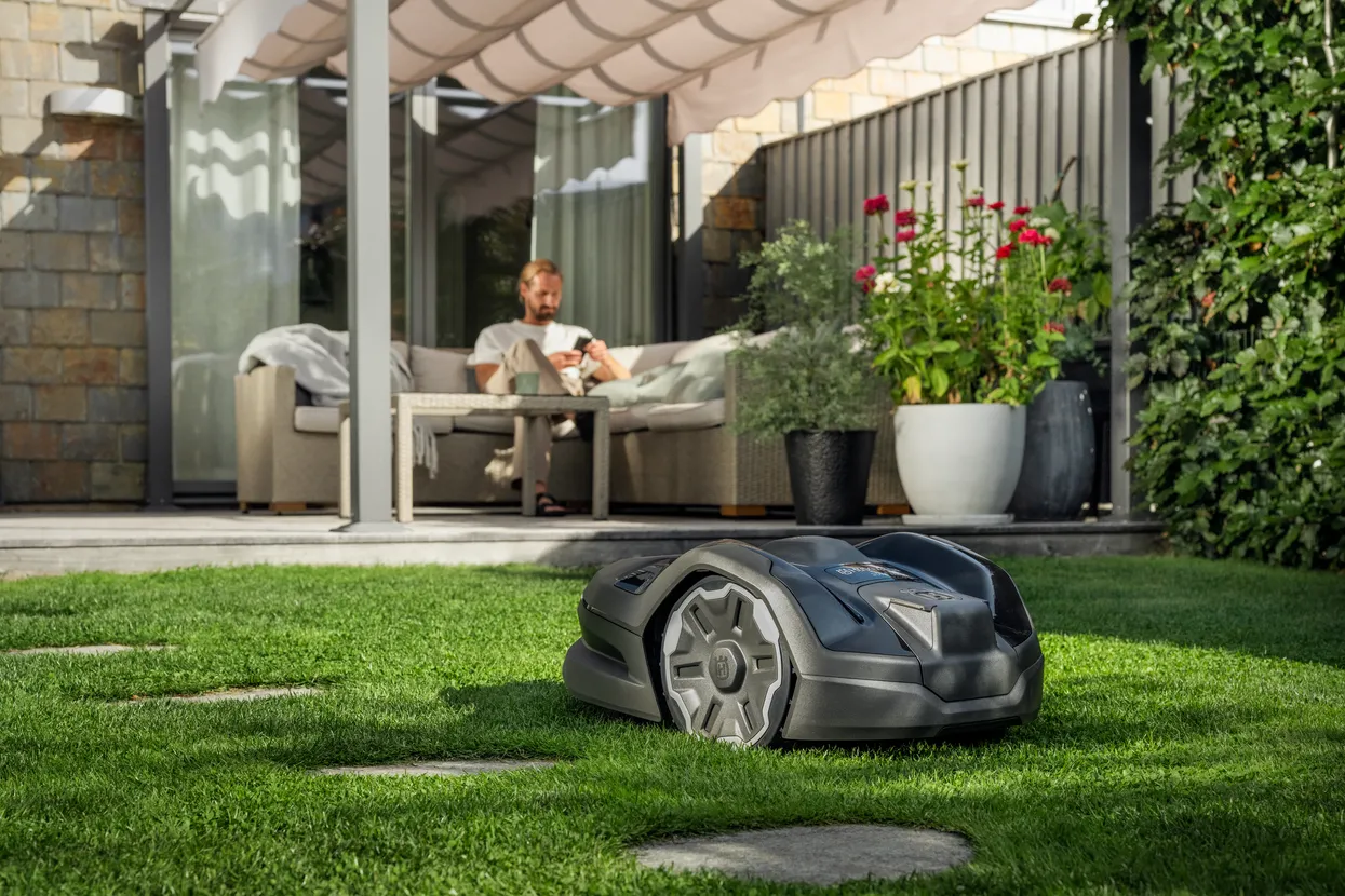 Husqvarna – Automower® 305E NERA