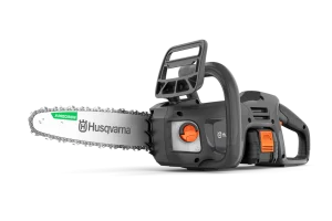 Husqvarna – Akumulátorová řetězová pila Aspire™ C15X-P4A s akumulátorem a nabíječkou