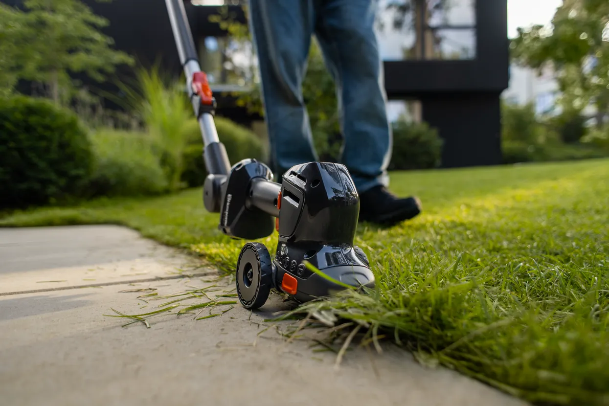 Husqvarna - Akumulátorový plotostřih Aspire™ S20-P4A s tyčí Aspire™ P4A