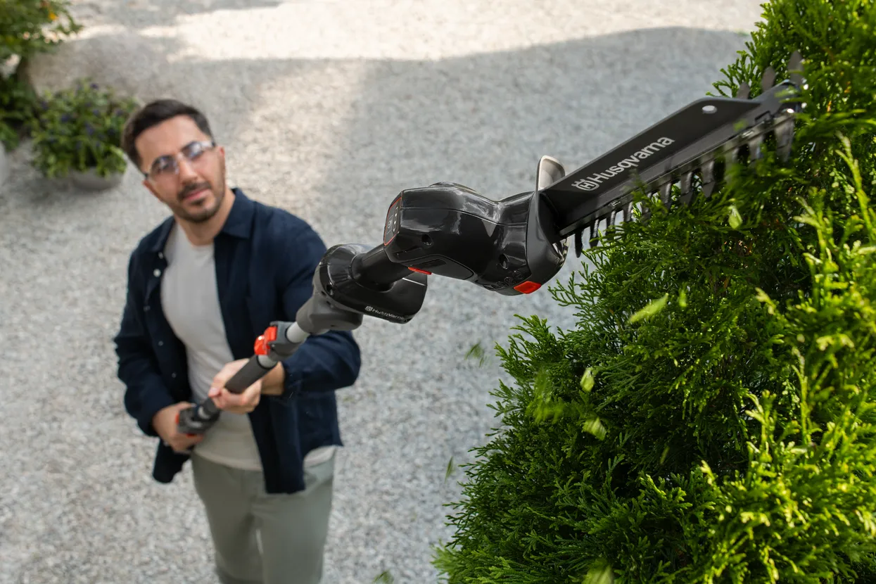 Husqvarna - Akumulátorový plotostřih Aspire™ S20-P4A s tyčí Aspire™ P4A