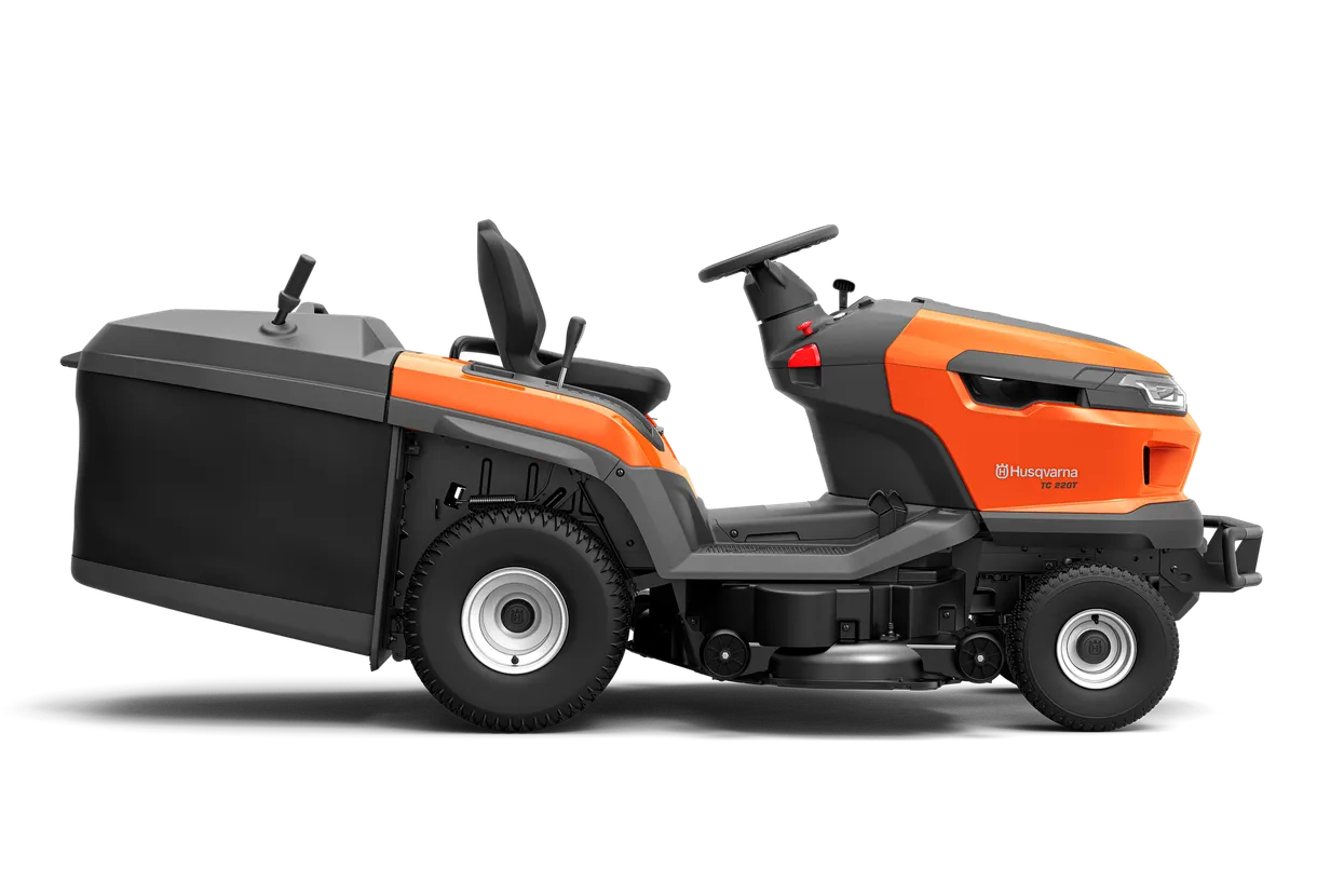 Husqvarna - Zahradní traktor TC 220T Husqvarna - Zahradní traktor TC 220T