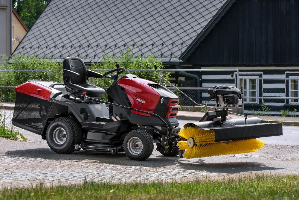 SECO - Zametací kartáč motorový